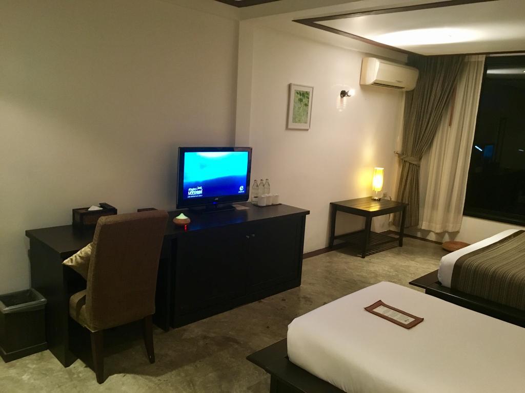 The Herbs Hotel Hua Hin Esterno foto